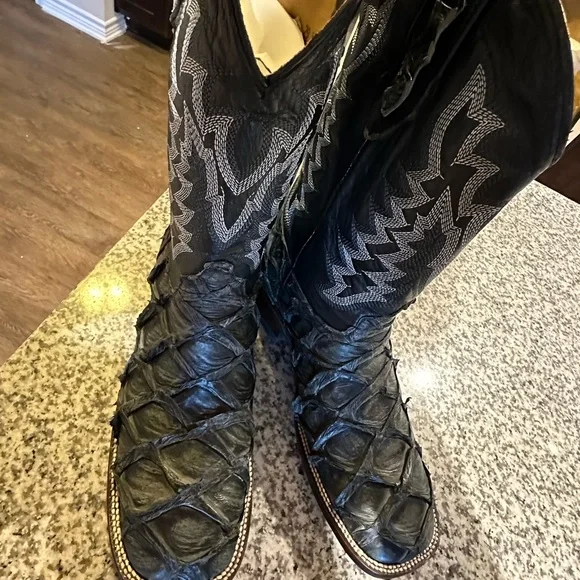 Fish boots